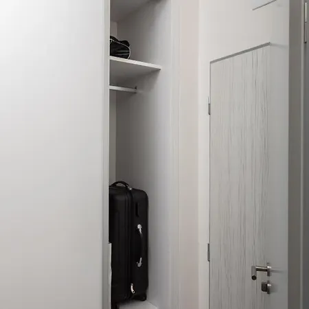 Dagmar Apartment